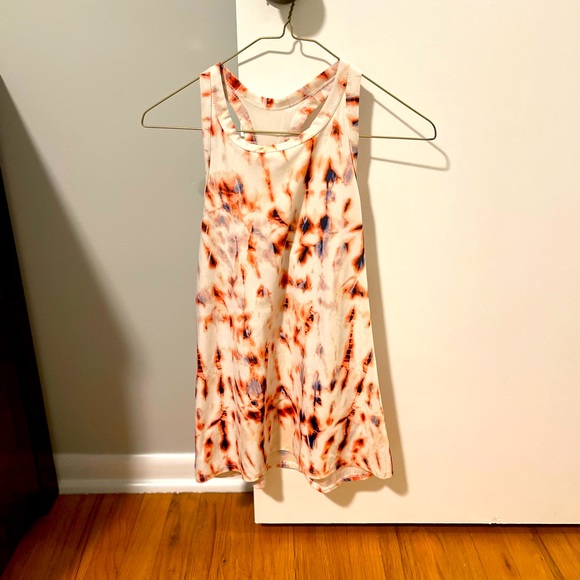 Old Navy Tops - EUC Old Navy Breathe ON Racerback Tank - SIZE SMALL